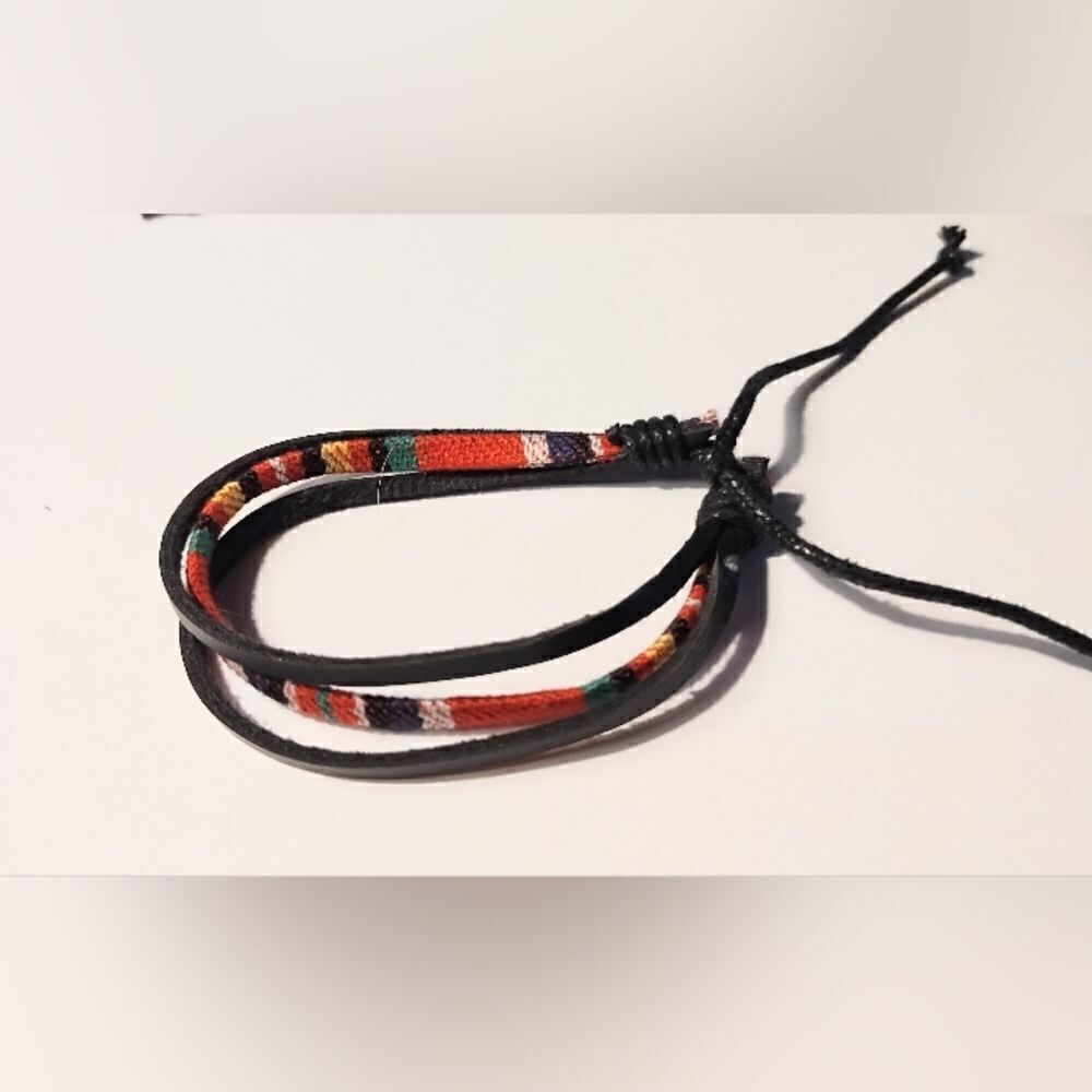 Men's bracelet leather layered stripped new d76‎